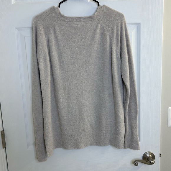 Barefoot Dreams Cozychic Lite Raglan Pullover Sweater Grey ivory Size Small NWOT - Picture 3 of 7